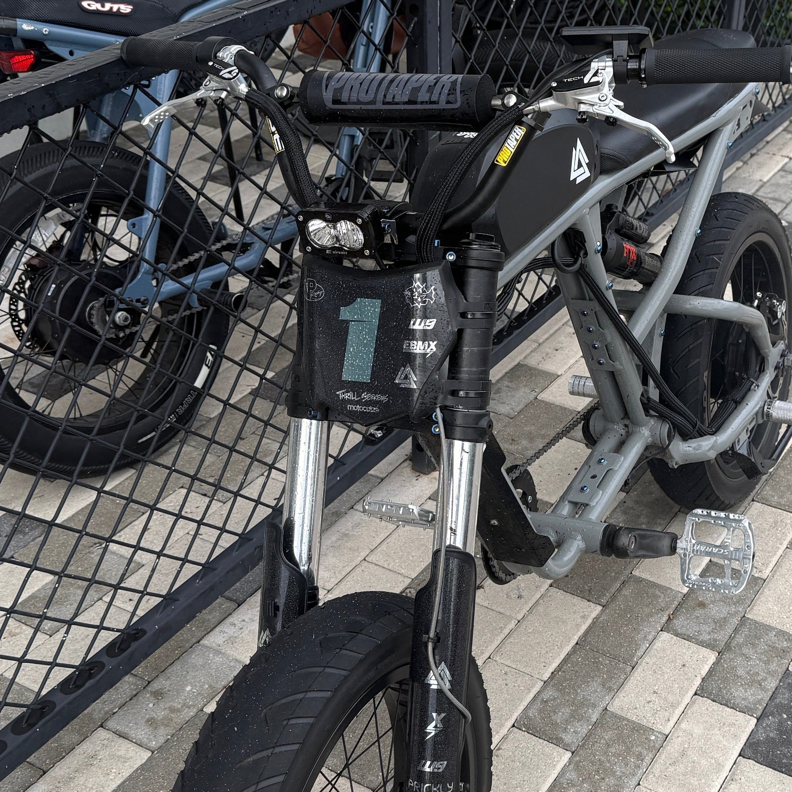 Motocuts Plate and Decal